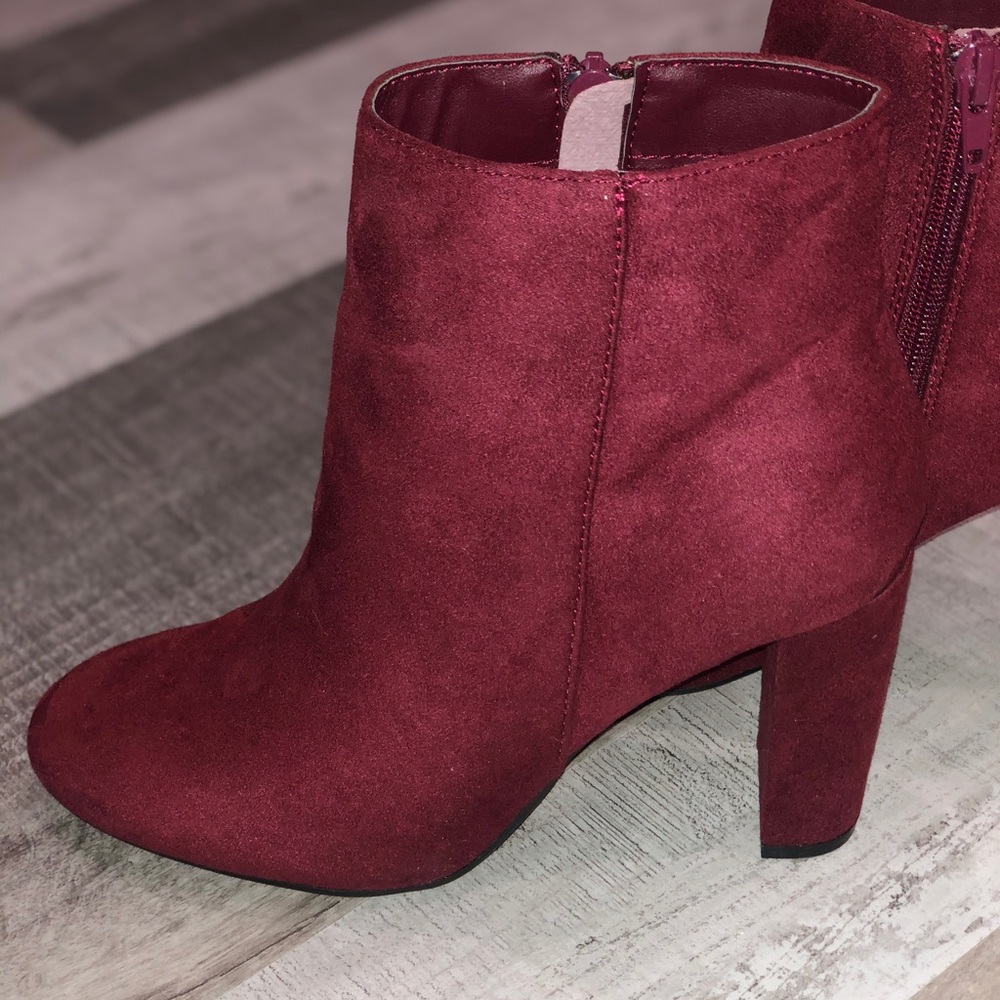 Burgundy Block Heel Bootie - Picture 2 of 7
